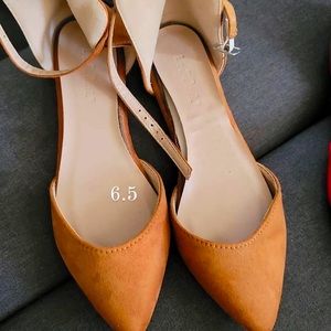 Nice classy flats 👑